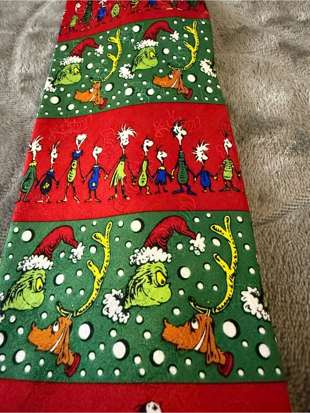 Dr. Seuss Red and Green Grinch Pattern Mens Tie Holiday  #5